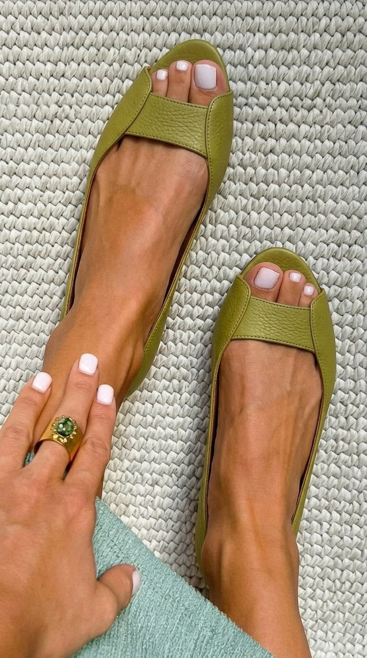 Adelina | Sandalias doradas, cómodas y elegantes