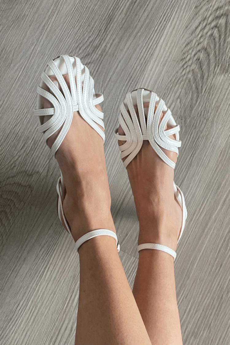 Victoria | Sandales à embellissements dorés