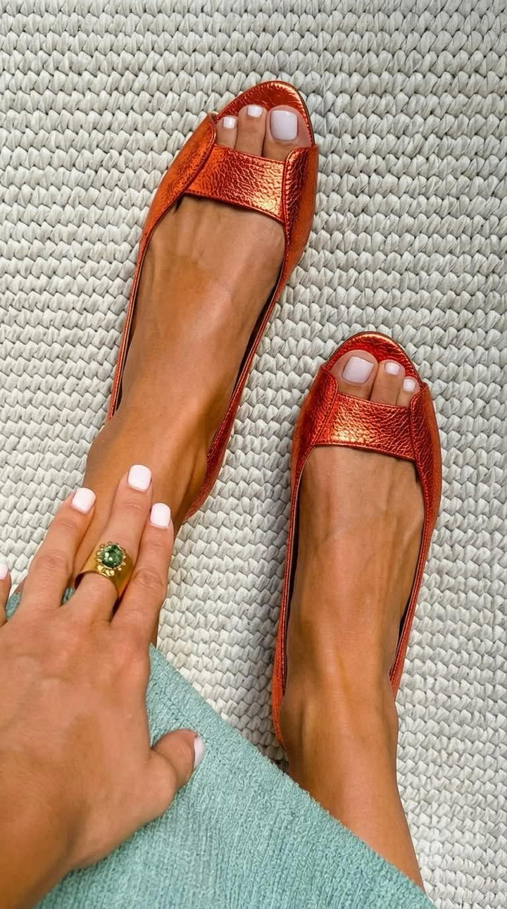 Adelina | Sandalias doradas, cómodas y elegantes